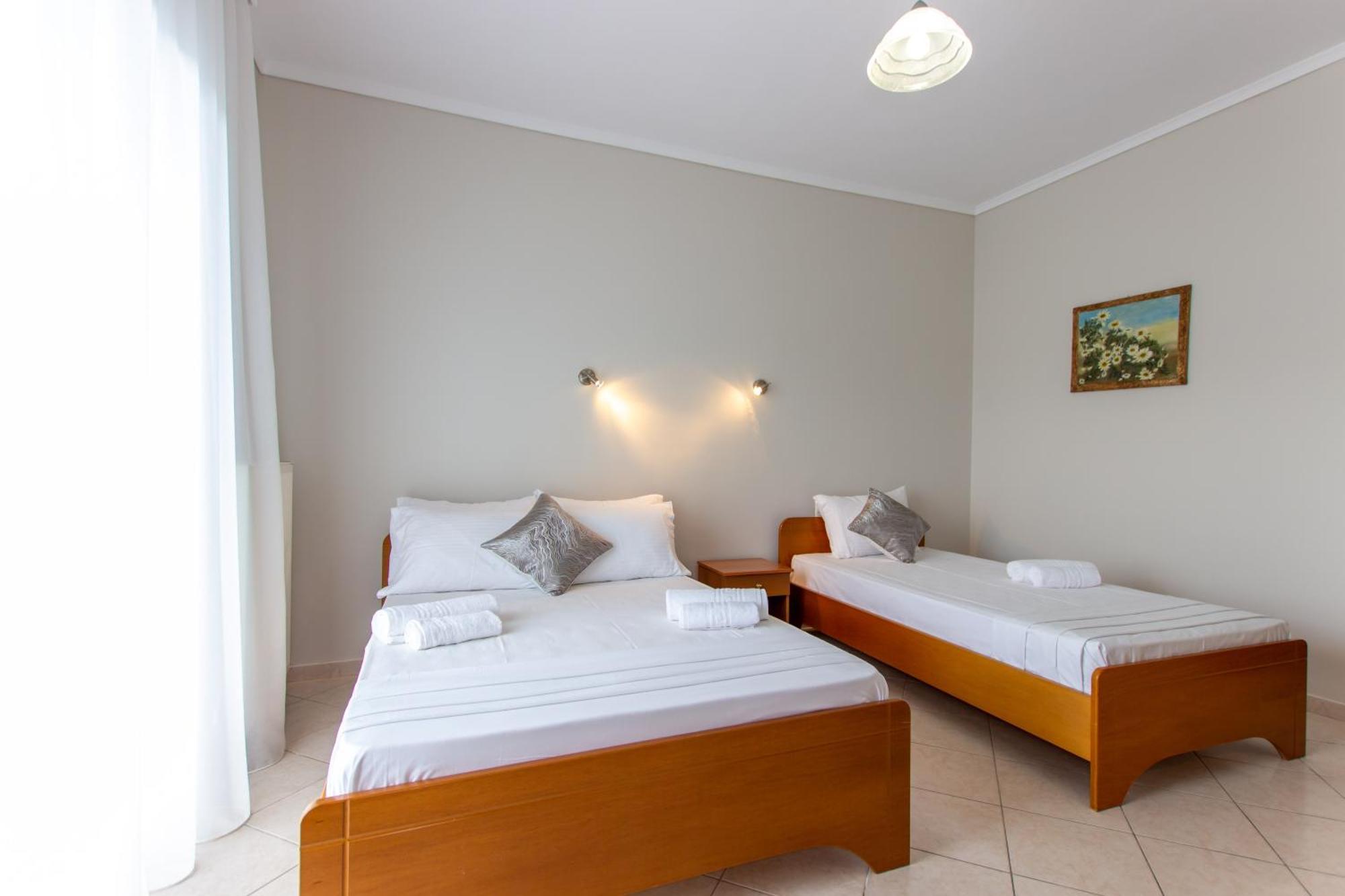 Athanasia Inn Vrasná المظهر الخارجي الصورة