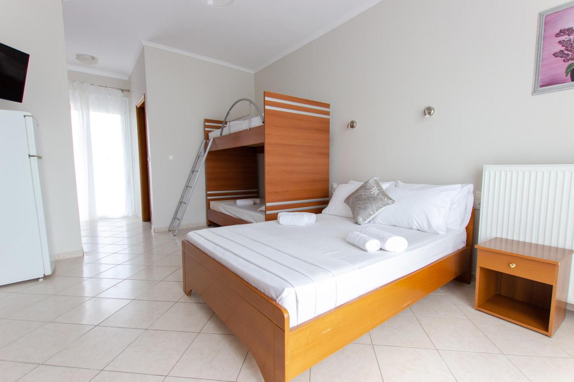 Athanasia Inn Vrasná المظهر الخارجي الصورة