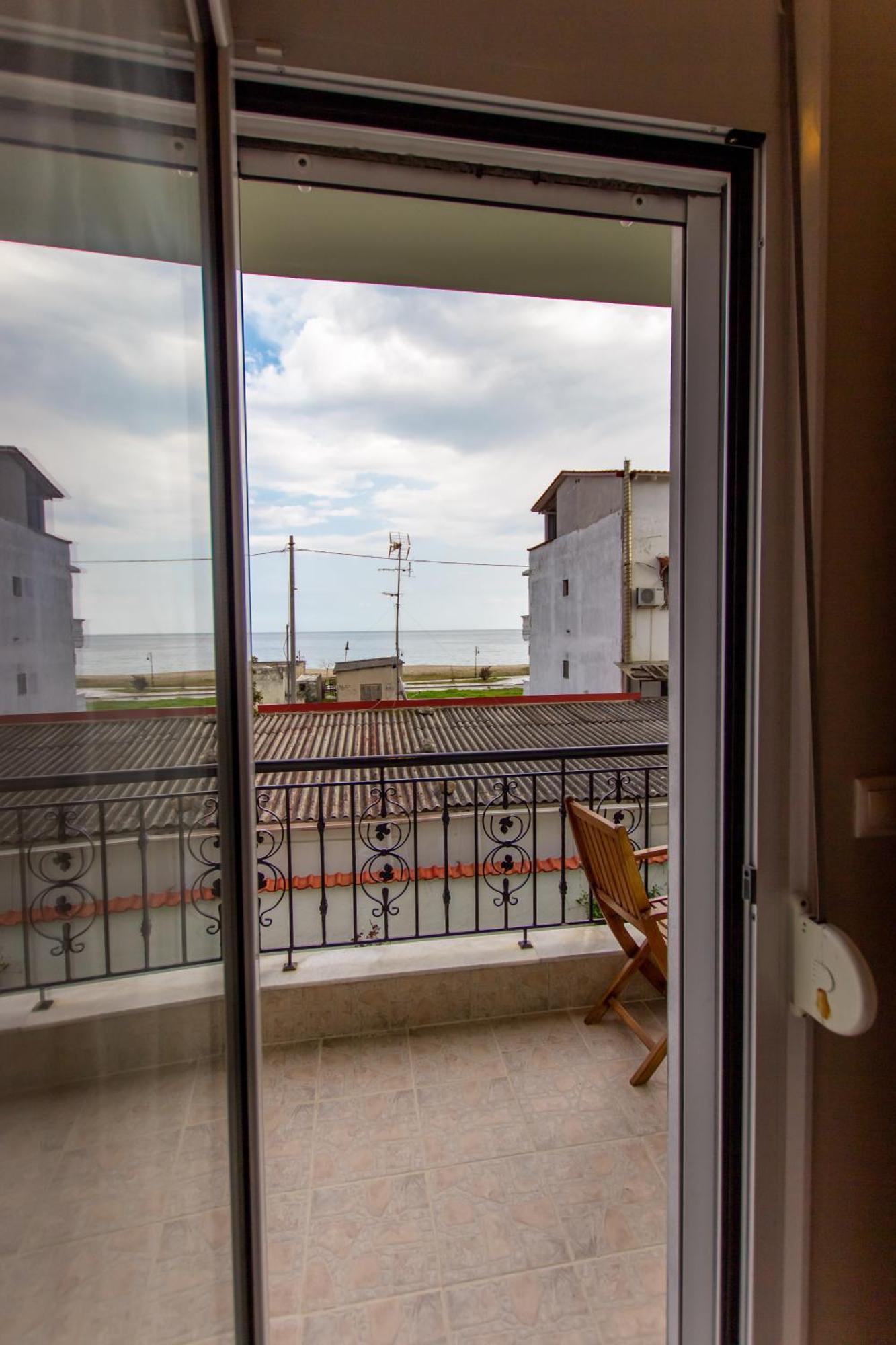 Athanasia Inn Vrasná المظهر الخارجي الصورة