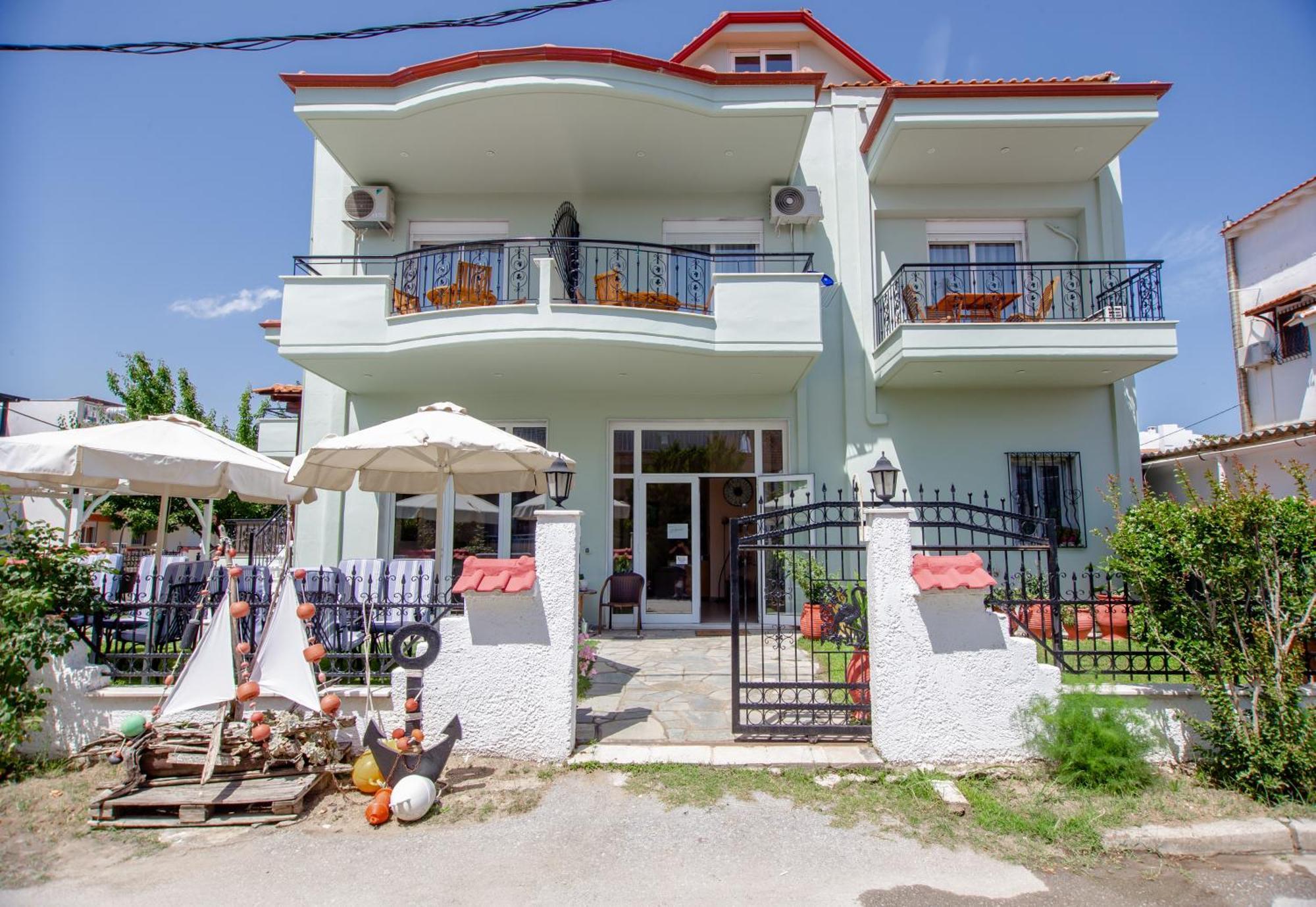 Athanasia Inn Vrasná المظهر الخارجي الصورة