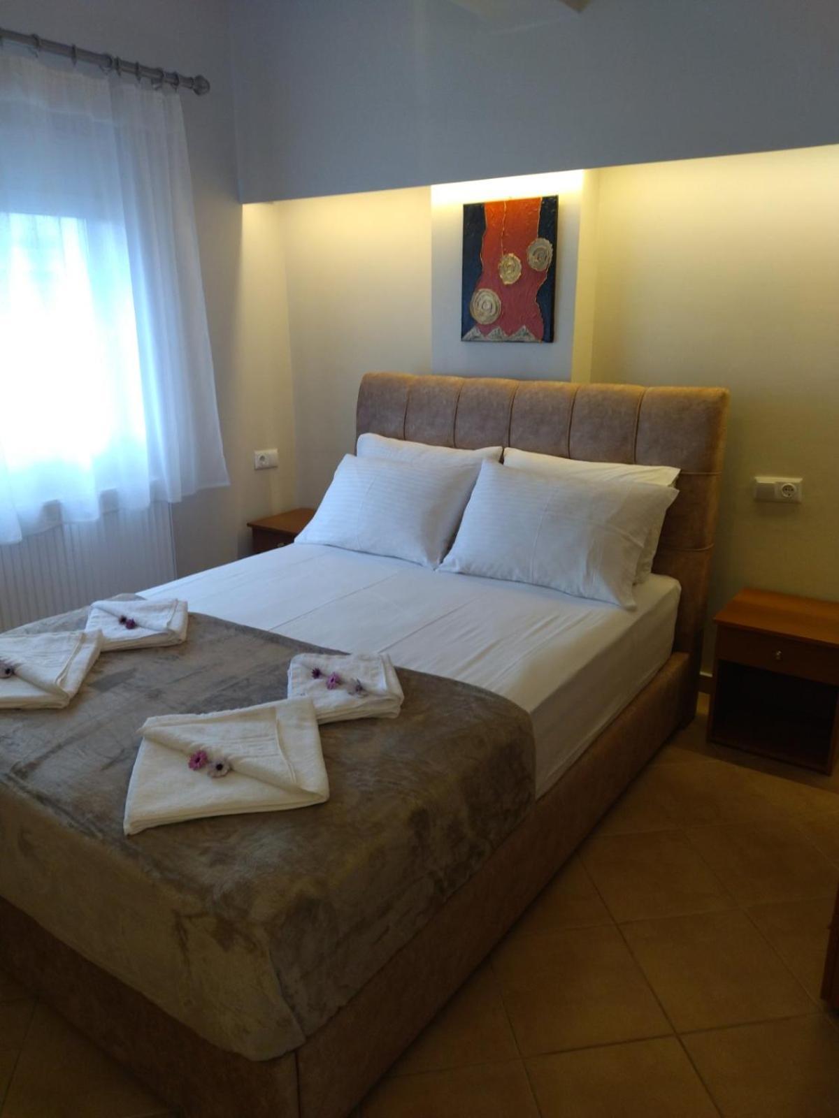 Athanasia Inn Vrasná المظهر الخارجي الصورة