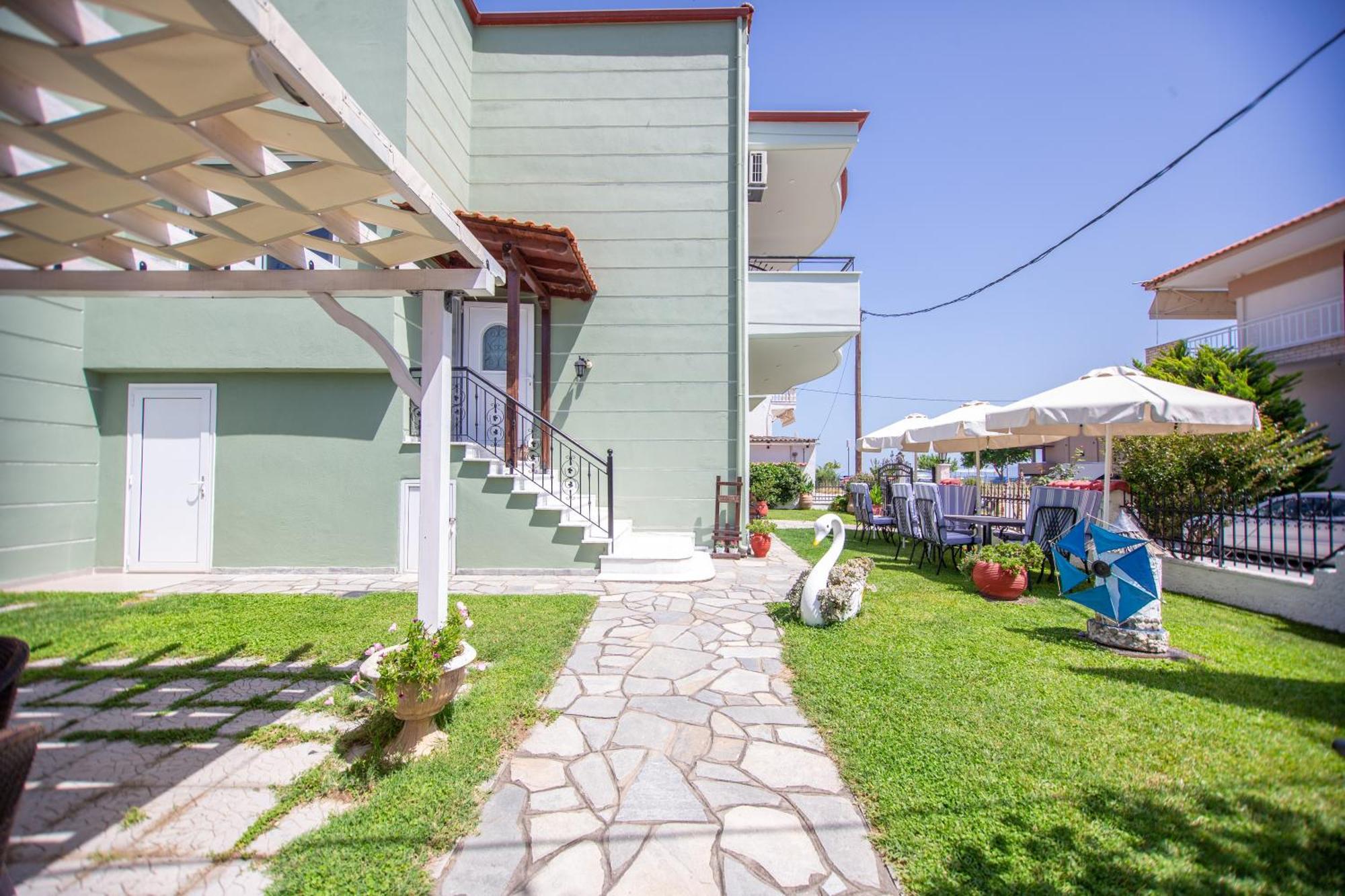 Athanasia Inn Vrasná المظهر الخارجي الصورة